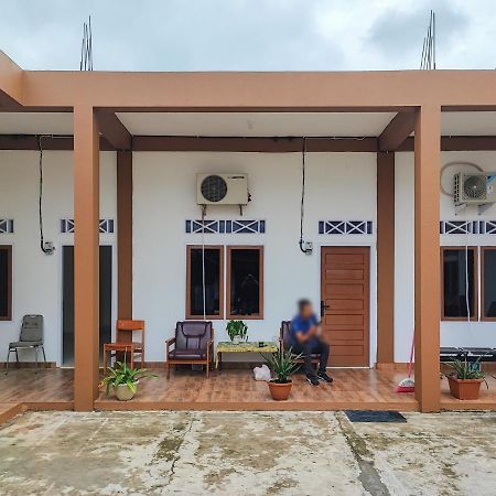 Adela Homestay Syariah Near Universitas Muhammadiyah Jambi Mitra Reddoorz Ngoại thất bức ảnh
